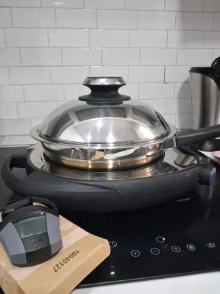 Placa portátil AMC Navigenio y regalo sarten+tapa