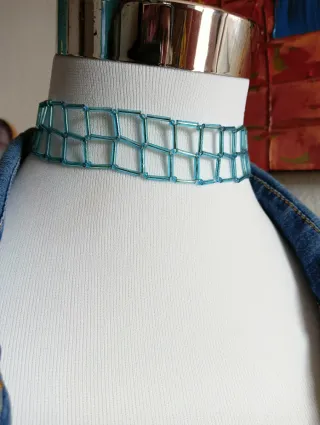 Gargantilla vintage azul y plateada