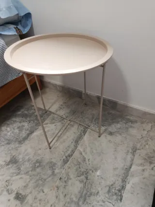 Mesita auxiliar redonda beige