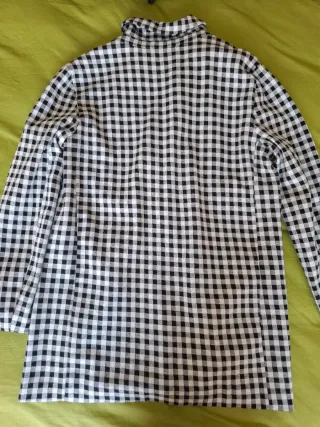 Chaqueta Mango cuadros blanco y negro