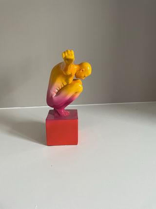 Figura Atleta Resina Multicolor