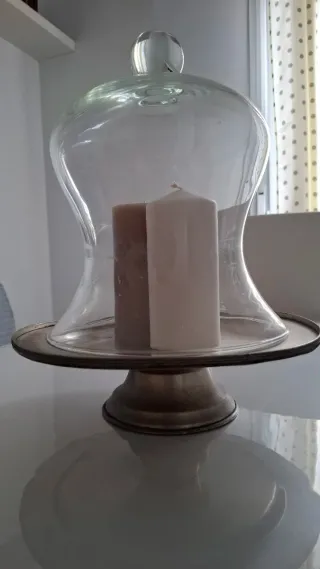 Quesera de cristal y metal