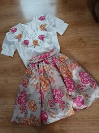 Traje de fiesta niña floral
