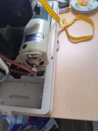 Máquina de coser Refrey Cl317