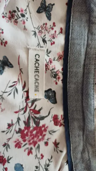 Blusa estampada flores, media manga