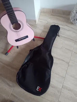 Guitarra Clásica Rocio Rosa Cadete 75cm C-6PK