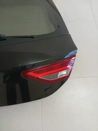 Portón Seat León MK3 5F faro cerradura