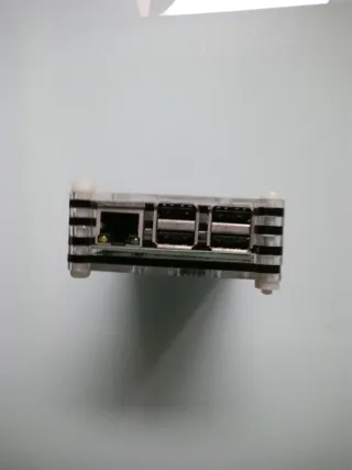 Raspberry Pi 3 B+ con ventilador y carcasa