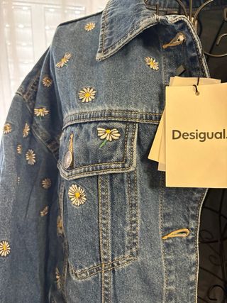 Sobrecamisa Desigual bordada flores