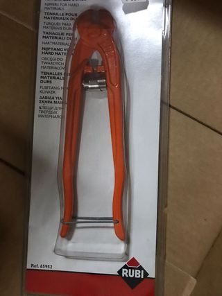 Tenaza Rubi Materiales Duros Ref. 65952