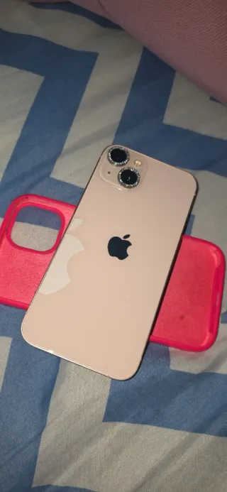 iPhone 13 85% Batería