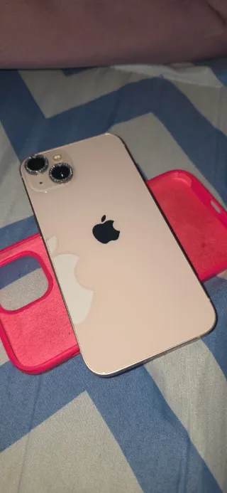 iPhone 13 85% Batería