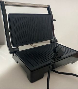 Sandwichera Bastilipo Negra