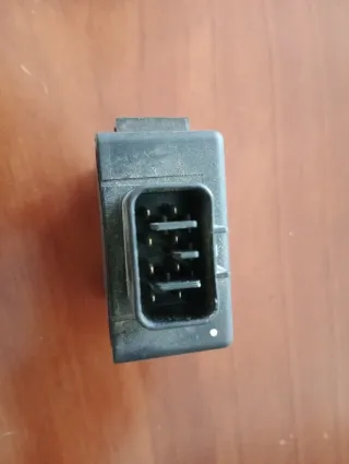 Centralita Suzuki GSX 600 R - ECU-140A