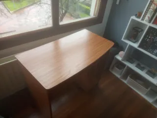 Mesa de madera para ordenador