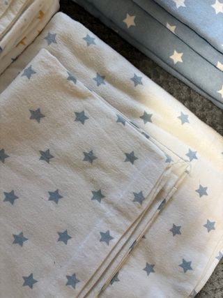 Lote Ropa franela Cama Infantil Estrellas