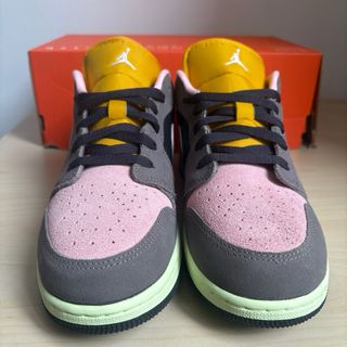 Jordan Air Retro 1 Low Tokyo Bio Hack