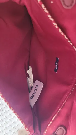 Carteira Kiabi vermelha com padrão