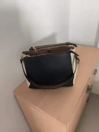 Bolso beige y azul. Marca Paco Martínez