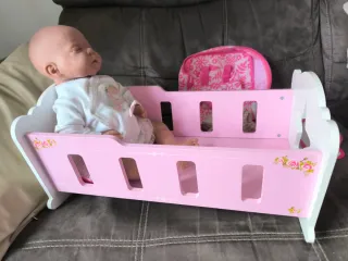 Muñeca Bebé Antonio Juan y Cuna