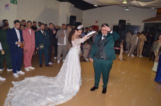 Vestido novia gitana con todos los complementos