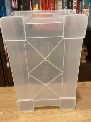 Caja de plástico transparente 57x28x40 cm