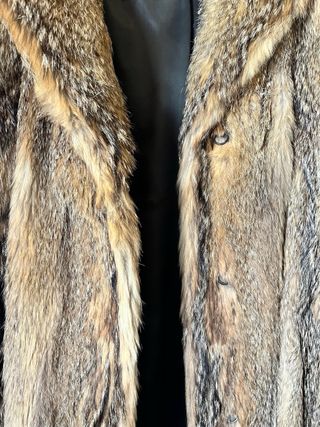 Abrigo de piel de zorro del país