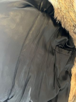 Abrigo de piel de zorro del país