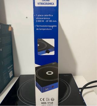 Cocina Vitrocerámica Jata 2000W