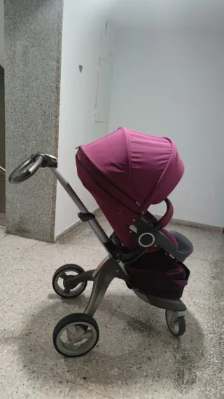 Carro de bebé Stokke Xplory morado