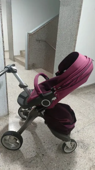 Carro de bebé Stokke Xplory morado