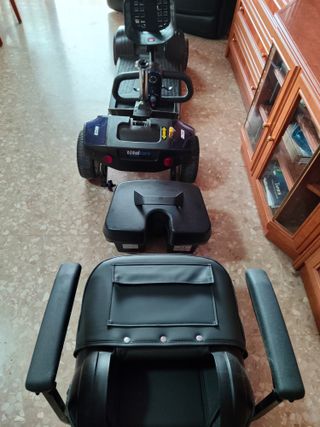 Scooter Ibiza + cargador .