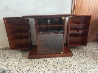 Mueble TV madera y cristal