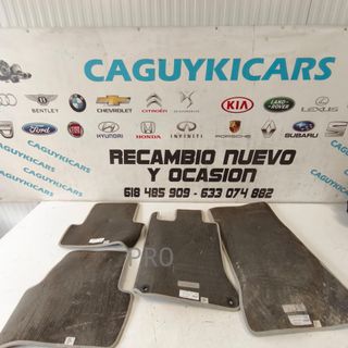 JUEGO ALFOMBRILLAS MERCEDES C USADO A2046840703