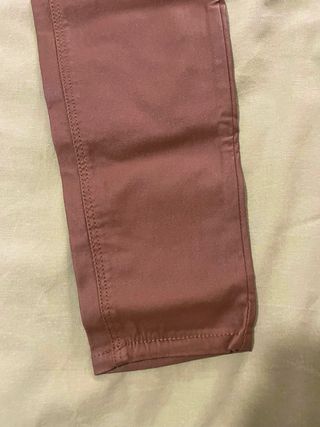 Pantalón Stradivarius 40
