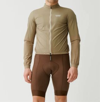 Cortavientos Pas Normal Studios