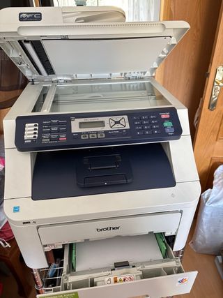 Impresora Multifunción Brother MFC-9320CW