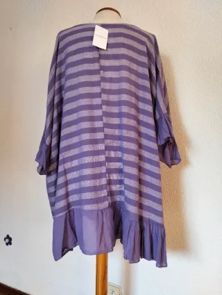 Blusa oversize morada a rayas TU Florencia nuevo
