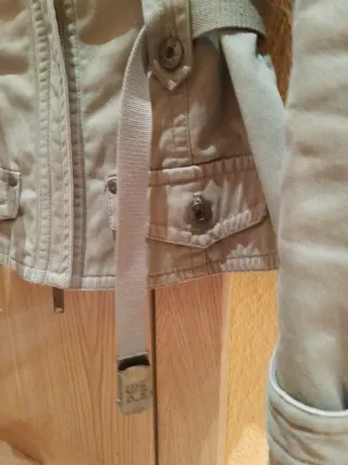 Chaqueta Purificación García verde militar