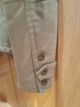 Chaqueta Purificación García verde militar