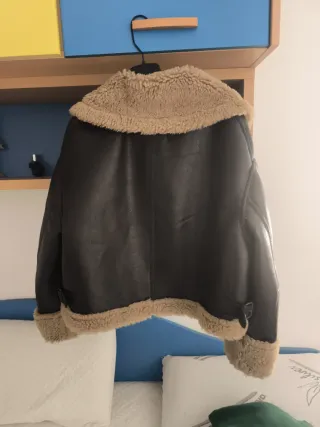 Cazadora Zara doble faz efecto piel M