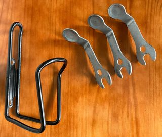 Porta bidón y 3 desmontables antiguos