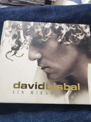 CD David Bisbal - Sin Mirar Atrás. Dvd