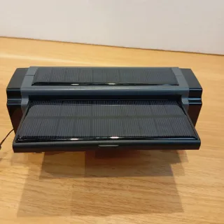 Rádio de emergência solar com manivela