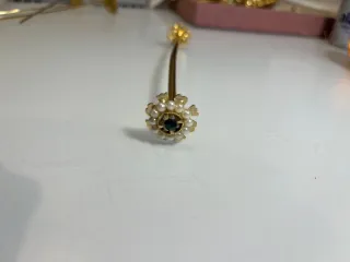 Pincho y tubo Fallera Niña dorado Perlas y Esmeral