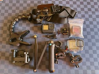 GoPro Hero 11 Black + lots of accessories