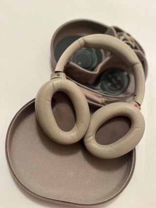 Auriculares Sony WH-1000XM4 Beige/Gris