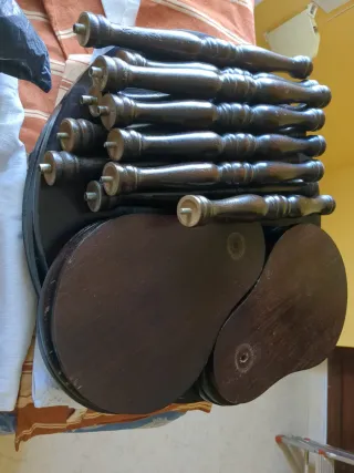 Estantería de madera oscura desmontable