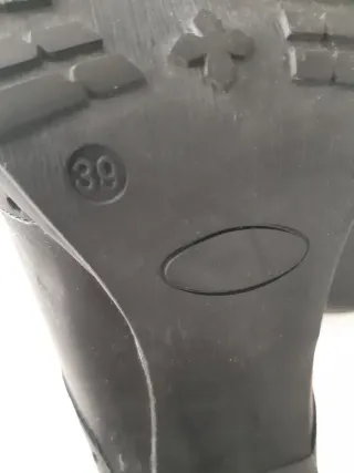 Botines de cordones negros