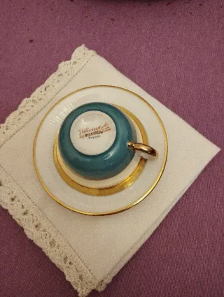 Taza y plato antiguo dorado